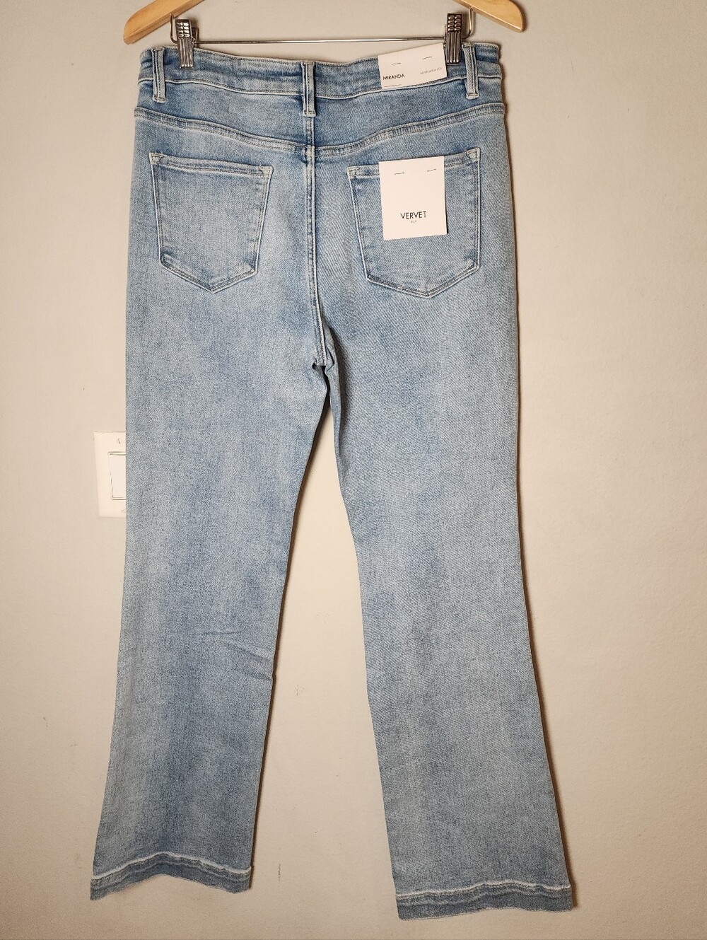 NWT Vervet Miranda Midrise Bootcut Lightwash Jeans Women's Size 33 (16) Stretch - Picture 3 of 16